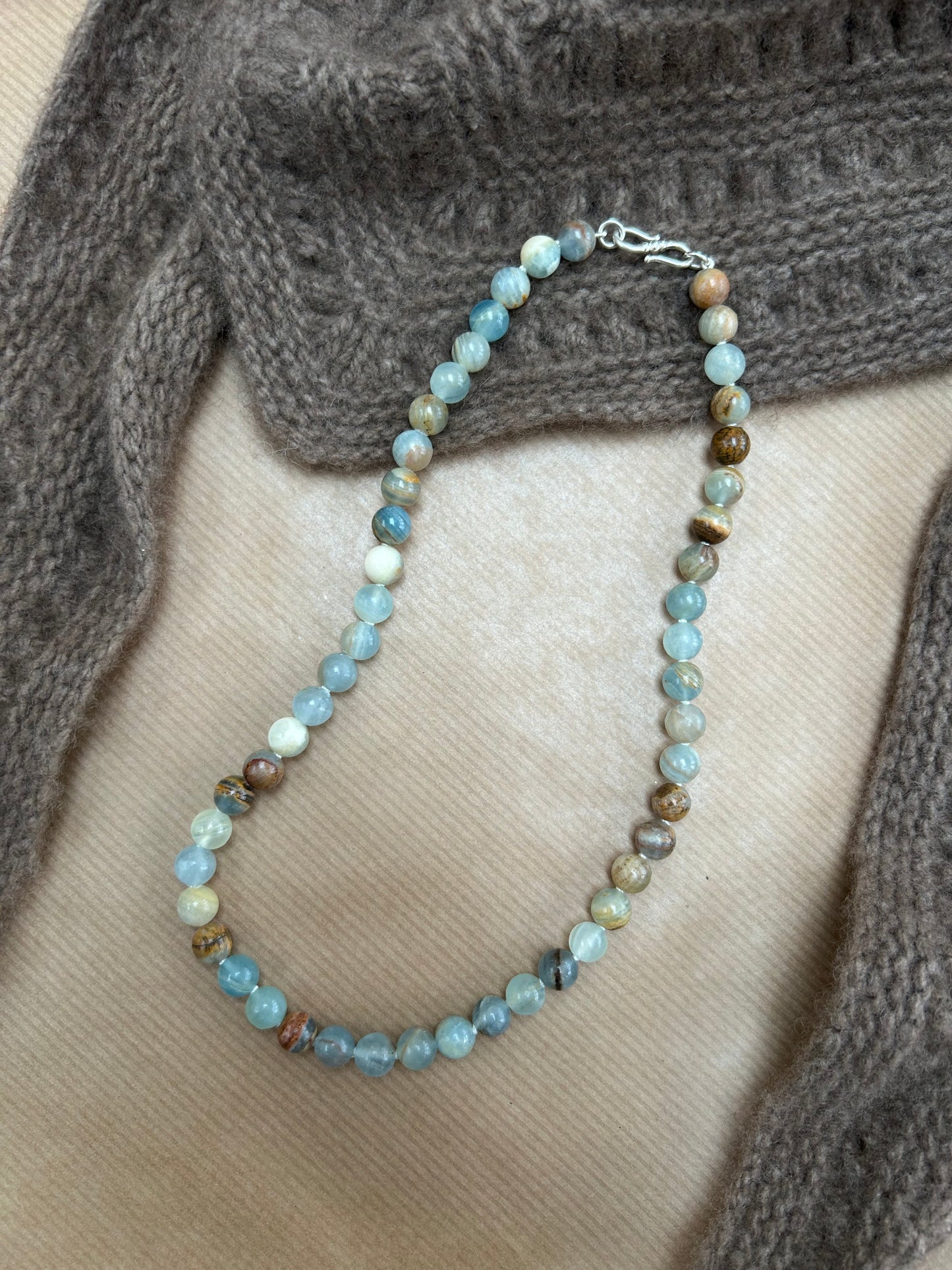 Stenperlekæde no. 2